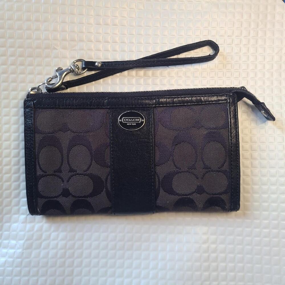 COACH Black Signature Monogram Canvas Wristlet Wallet Large Y2K Zip Clutch